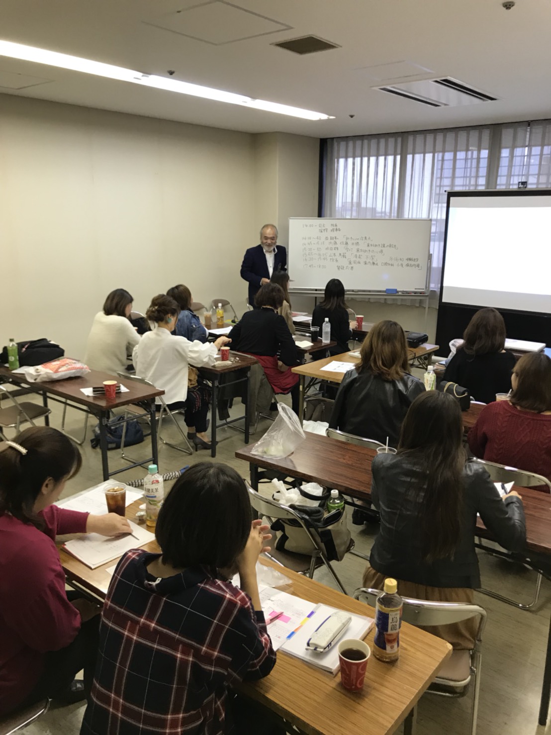 奥野歯科八幡院の秋の勉強会を開催しました。